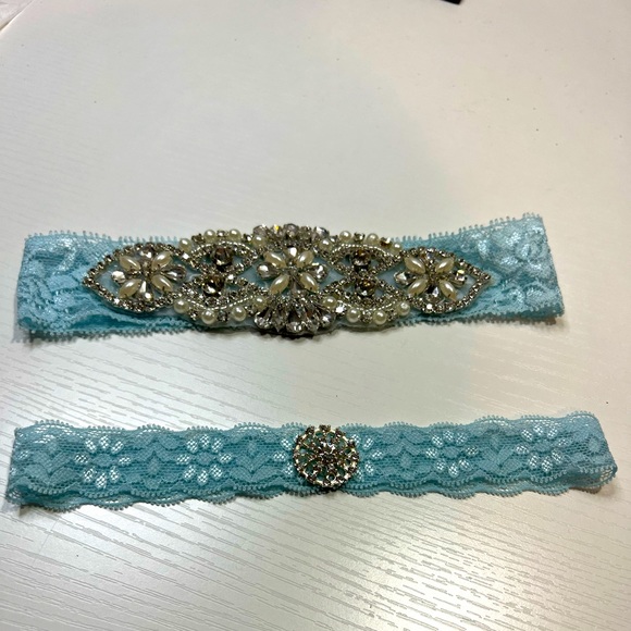 Jewelry - Baby blue lace and jeweled garter set. Beautiful jewels intricate lace design